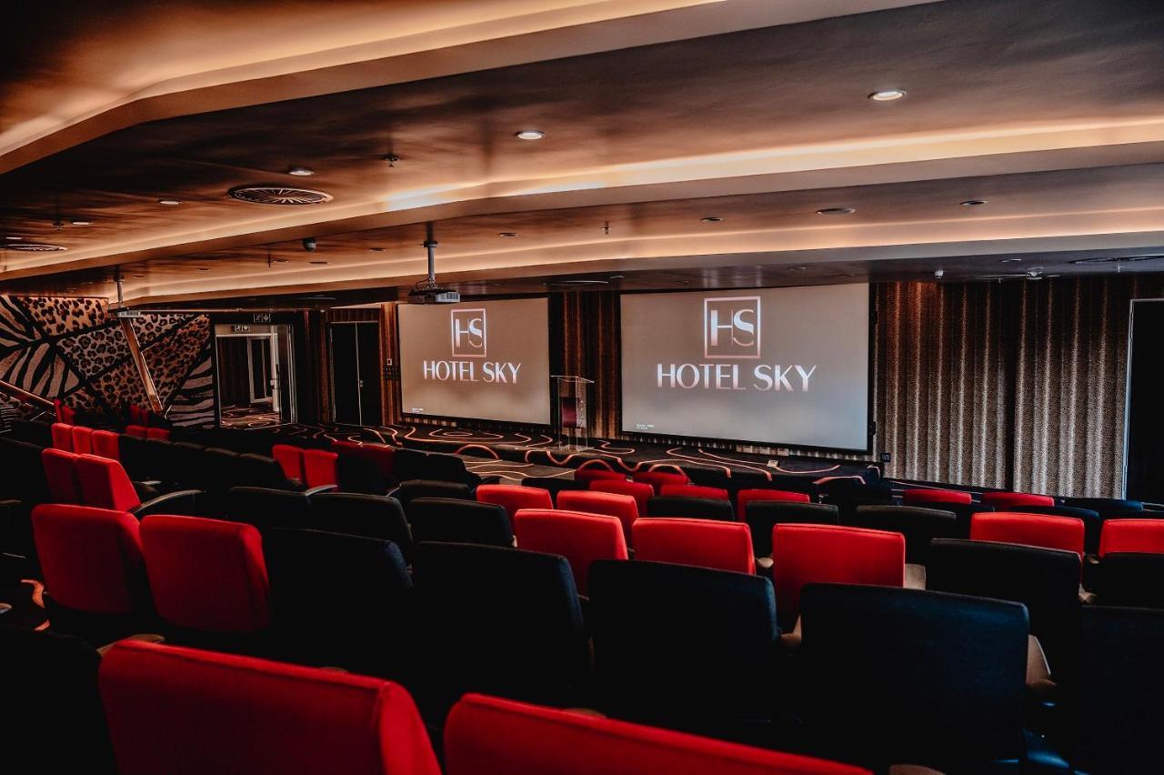 Hotel Sky Sandton โจฮันเนสเบิร์ก ภายนอก รูปภาพ