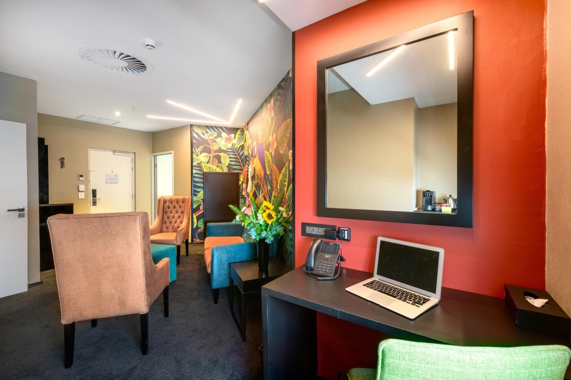 Hotel Sky Sandton โจฮันเนสเบิร์ก ภายนอก รูปภาพ